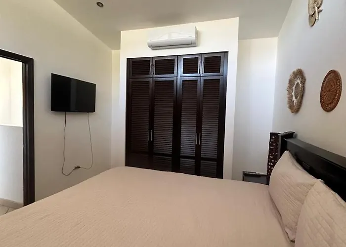 El Gordos Tropical Oasis W Pool & Near 7 Beaches Apartment Refundores